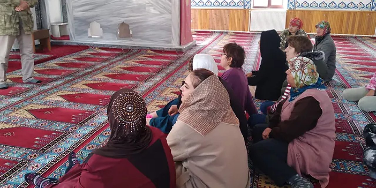 Bayburt'ta "Engelsiz Cami-Engelsiz İbadet" etkinliği başladı