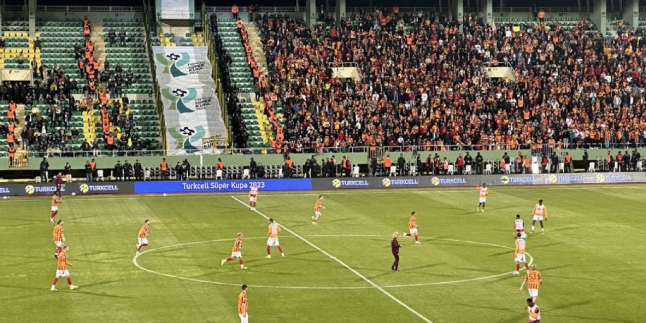 Fenerbahçe Kupadan çekilince Galatasaray'dan kendi arasında çift kale maç