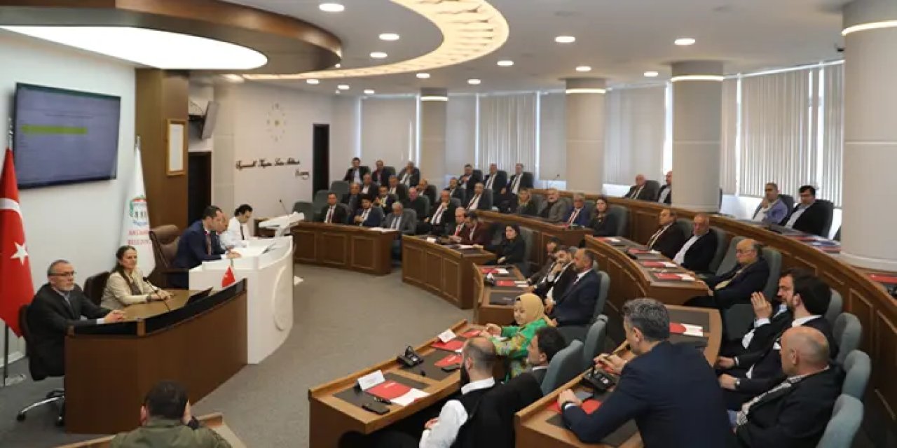 Akçaabat Belediye Meclisi’nde ilk toplantı! “Yatırımlar kazandırmaya devam edeceğiz”