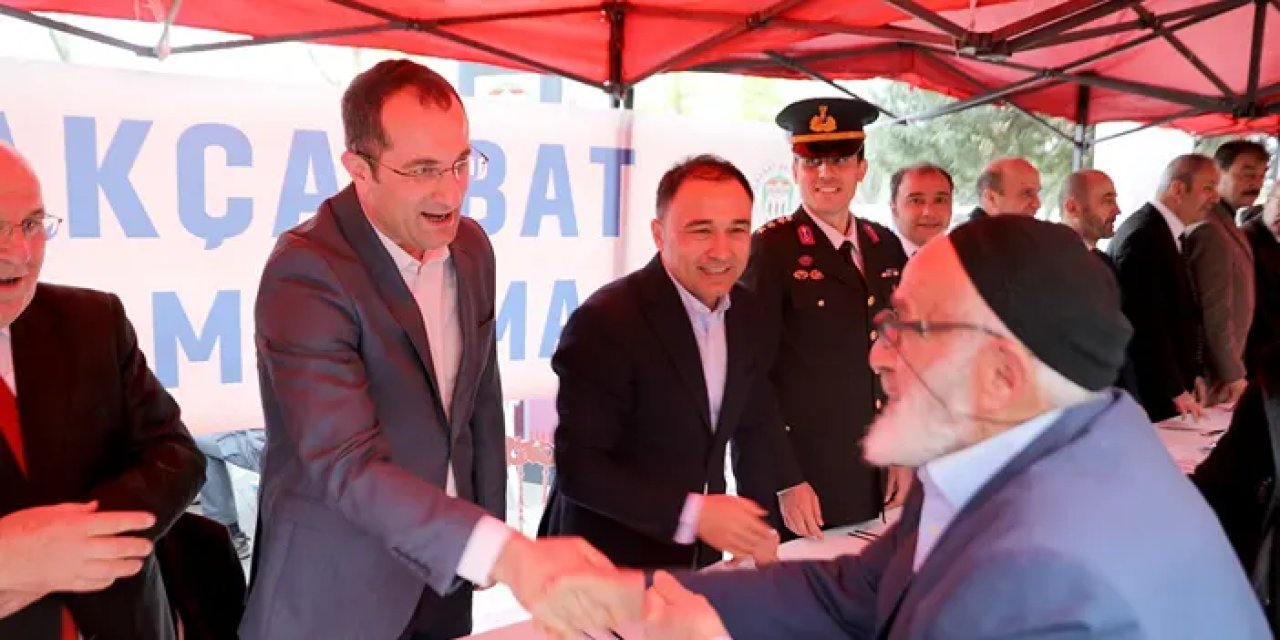 Akçaabat’ta geleneksel bayramlaşma töreni yapıldı