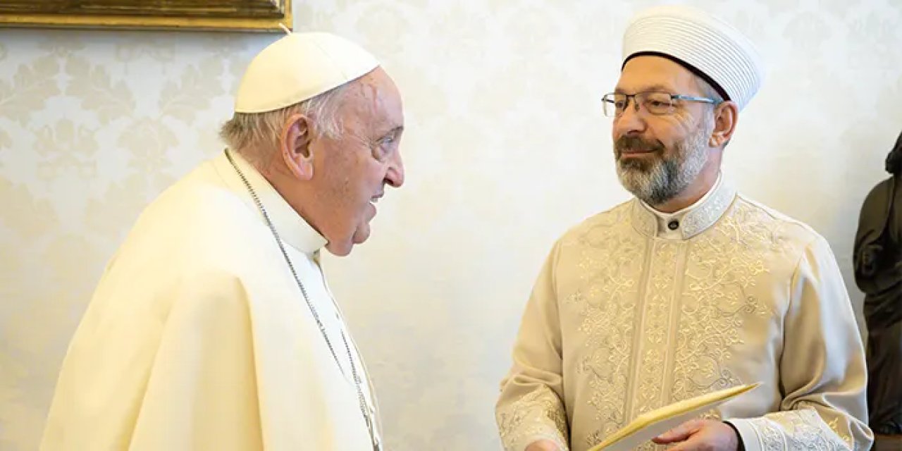 Papa'dan Cumhurbaşkanı Erdoğan'a övgü! "Dünya barışı için..."