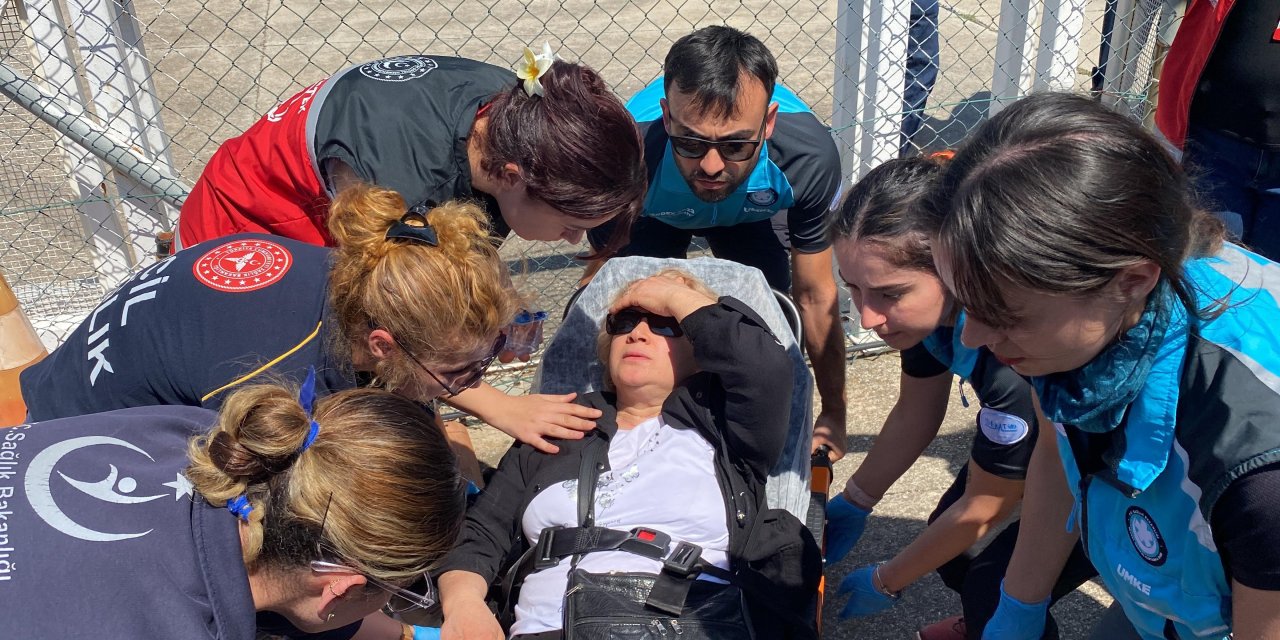 Teleferik kazasından kurtuldu! Helikopterden iner inmez yeri öptü