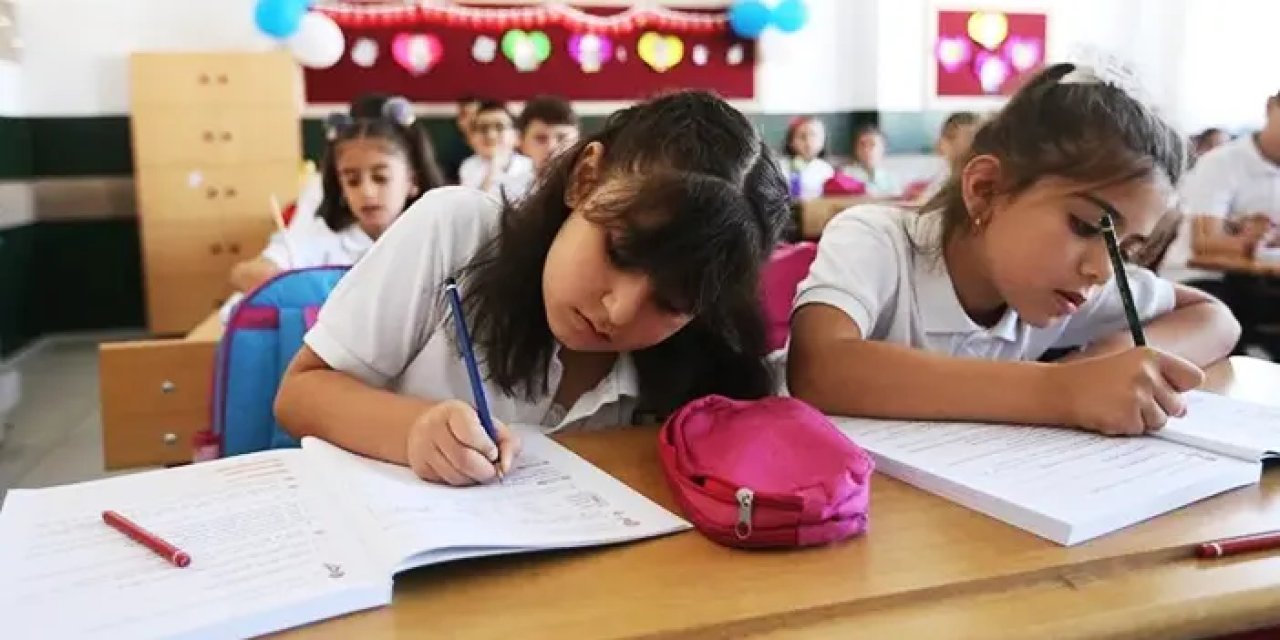 Okullar ne zaman kapanacak? 2024 Yaz Tatili Ne Zaman Başlıyor? MEB Karneleri Ne Zaman Verecek?