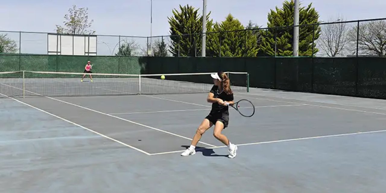 Büyükler Bahar Kupası Trabzon'da sürüyor