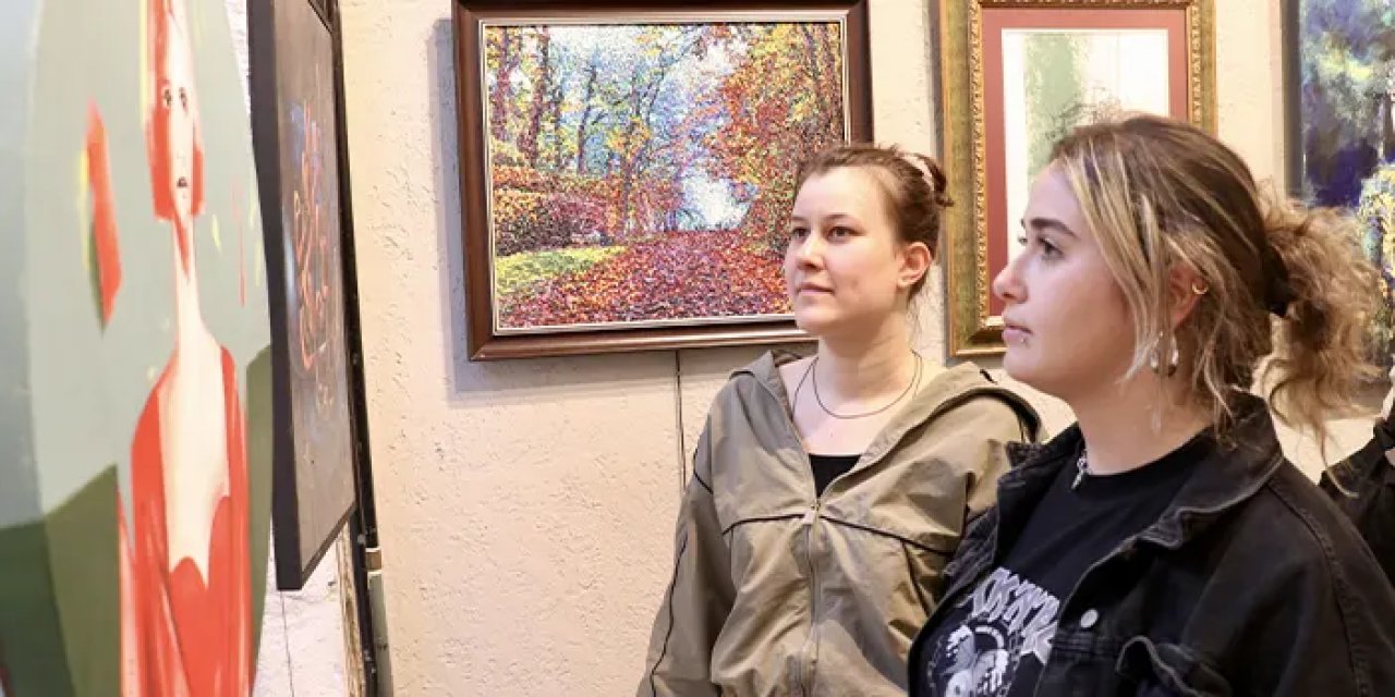 Trabzon'da "10. Karadeniz'in Renkleri" sergisi açıldı