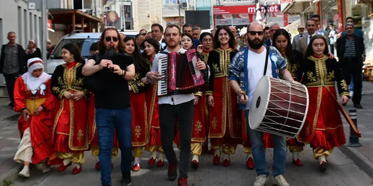 Artvin'de 'Turizm Haftası' yürüyüşü