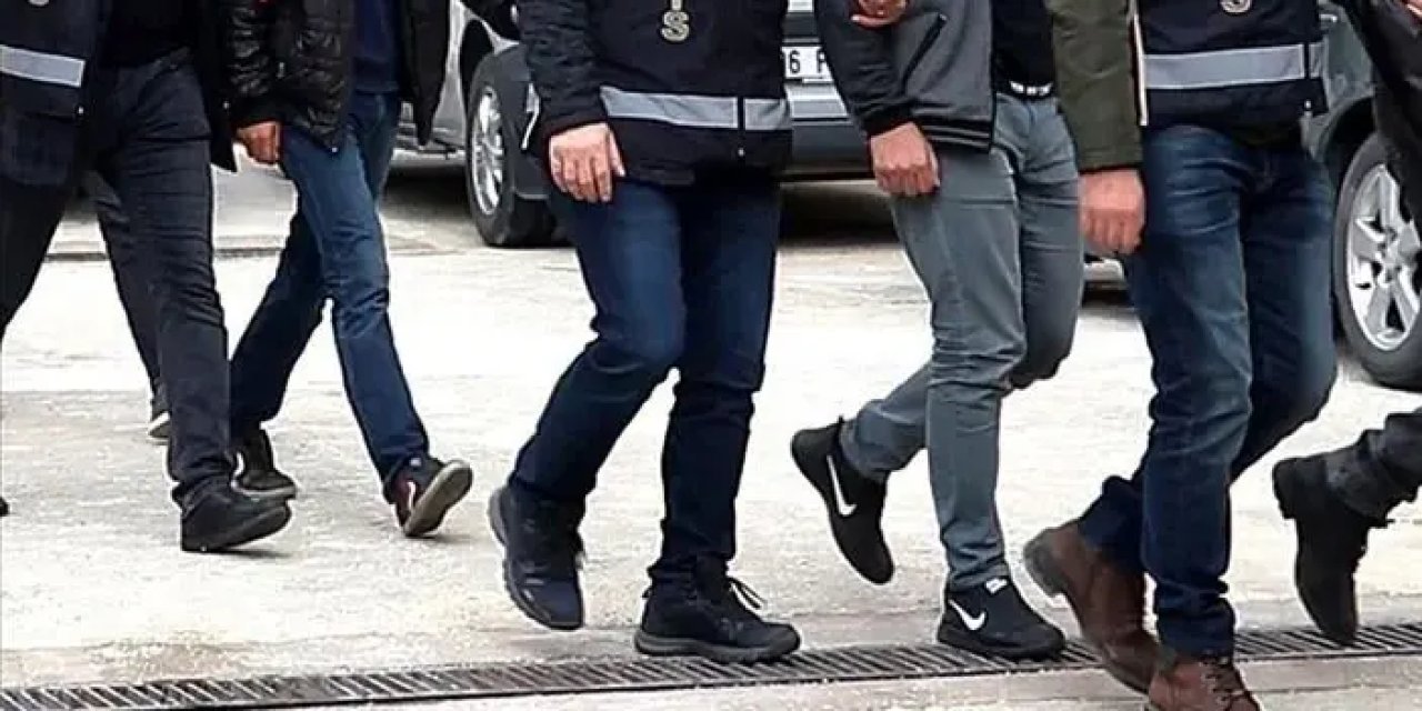 Samsun'da kaçak alkol ve sigara operasyonu! 4 gözaltı