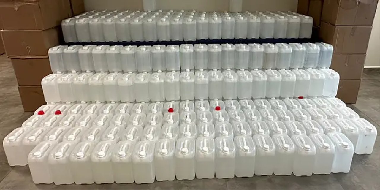 Antalya'da kaçak alkol operasyonu! 3 ton ele geçirildi