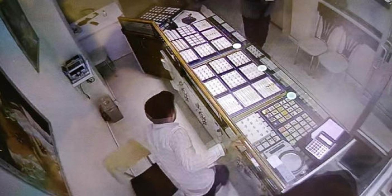 Giresun'da kuyumcu soyup kaçmıştılar! Yakayı ele verdiler