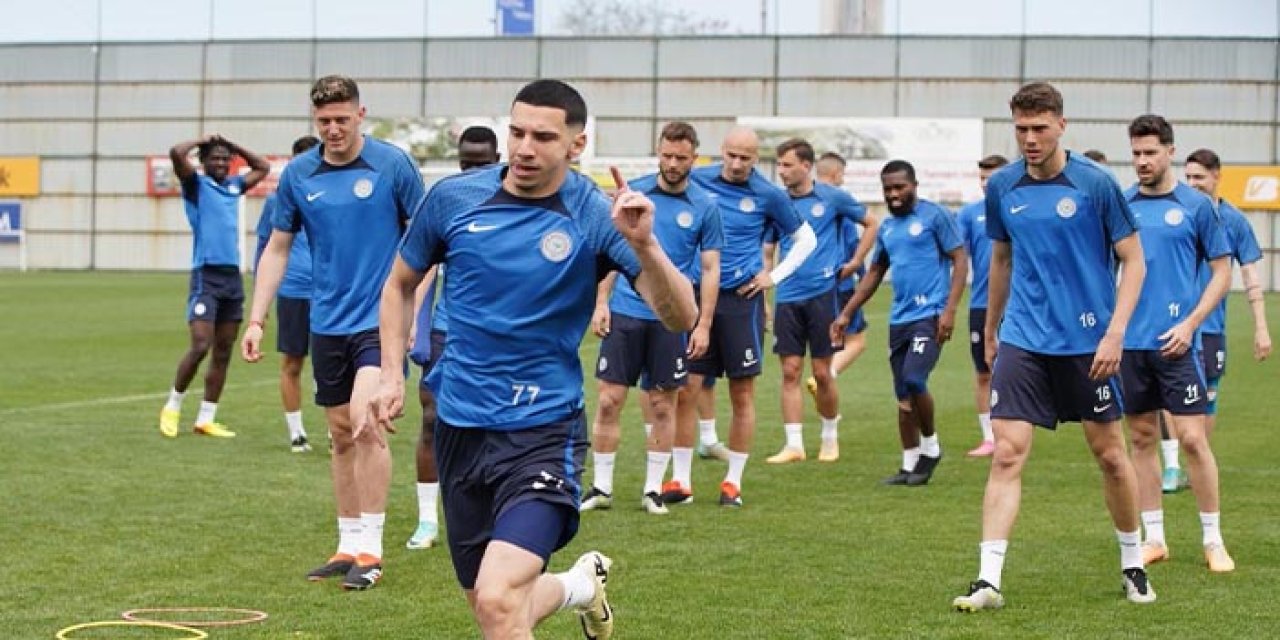 Rizespor'da Başakşehir hazırlıkları tamam! 4 oyuncu çalışmada yer almadı