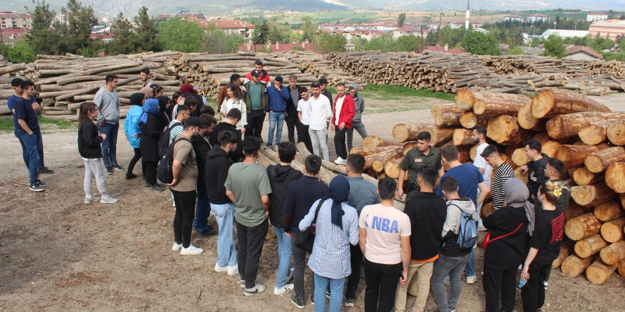 Samsun'da ormanda eğitim ve arazi tatbikatı