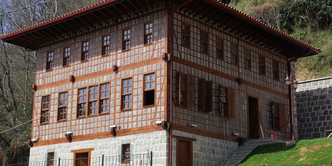 Rize'de 150 yıllık tarihi konak restore edildi