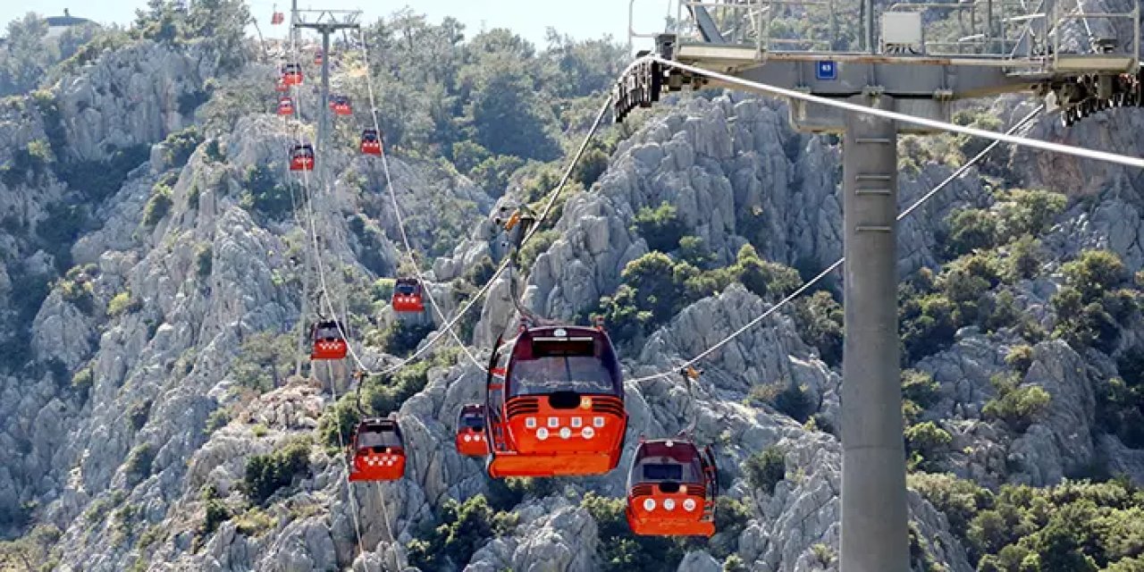 Antalya'daki teleferik kazasında yaralananlardan 2 kişi taburcu, 3 kişinin tedavisi sürüyor