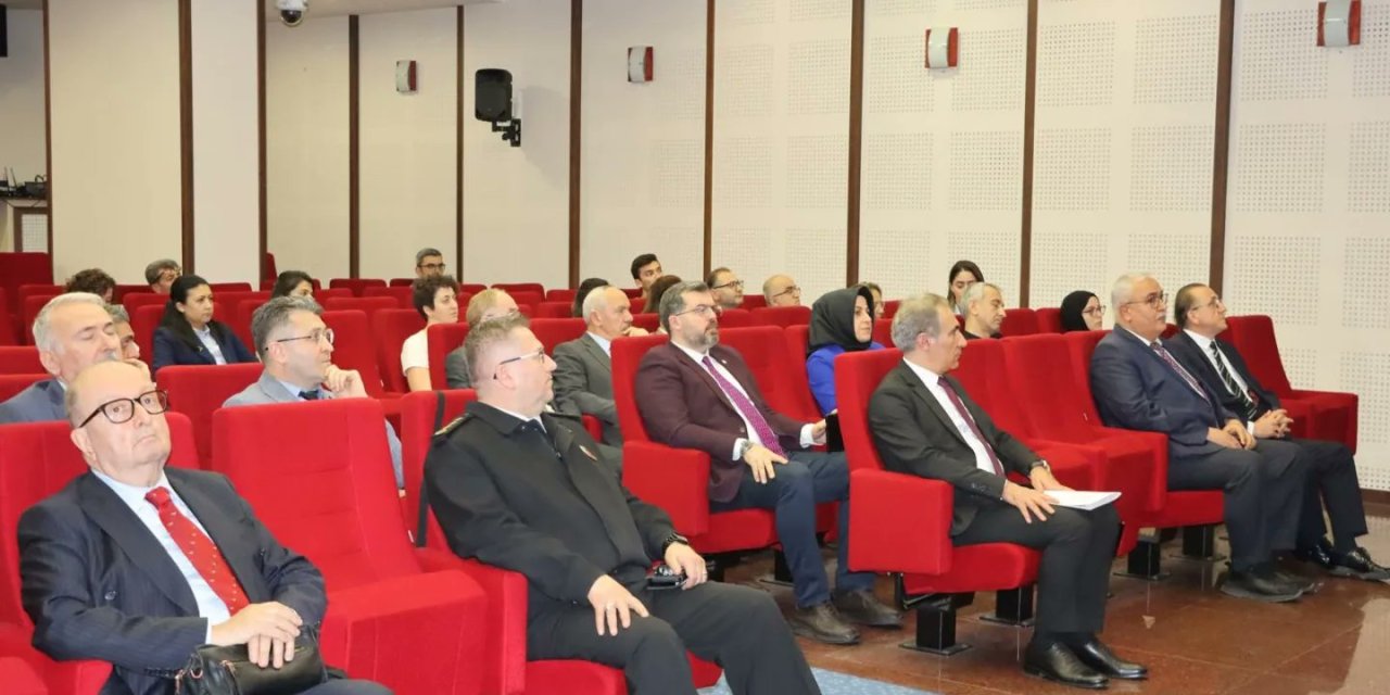 Trabzon'da Bağımlılık İle Mücadele  toplantısı