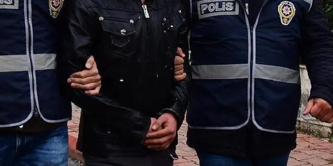 Artvin'de ekipler tırı durdu! 15 kişi yakayı ele verdi