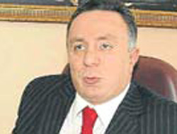 Vali'ye işe geç geliyor cezası