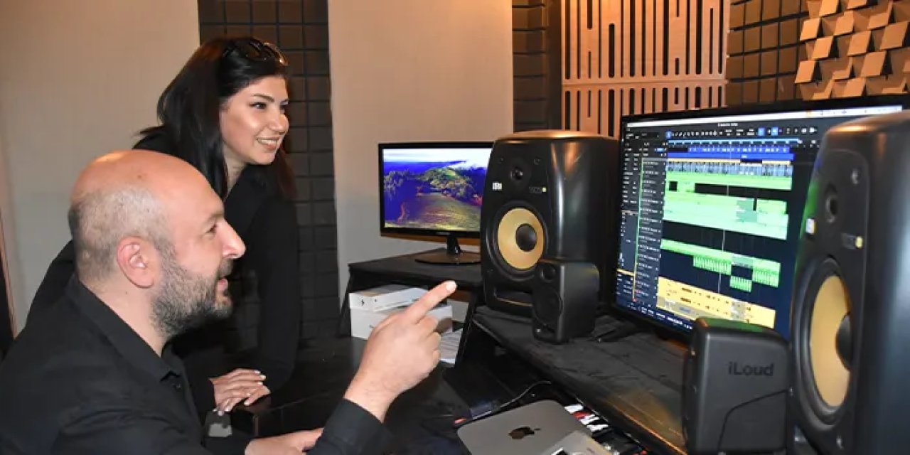 Trabzon'da öğretmen "Dilimizin Zenginlikleri Projesi" için kaleme aldı! Şiir için klip hazırlandı