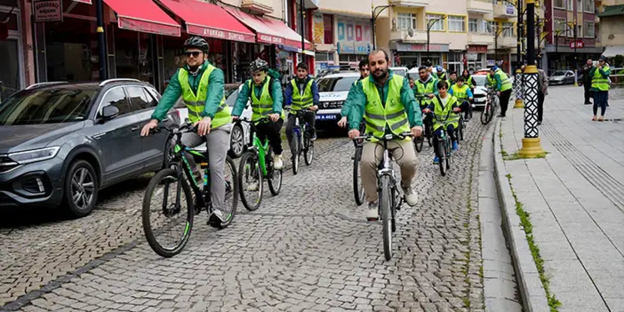 Gümüşhane’de sağlıklı yaşam için pedal çevirdiler