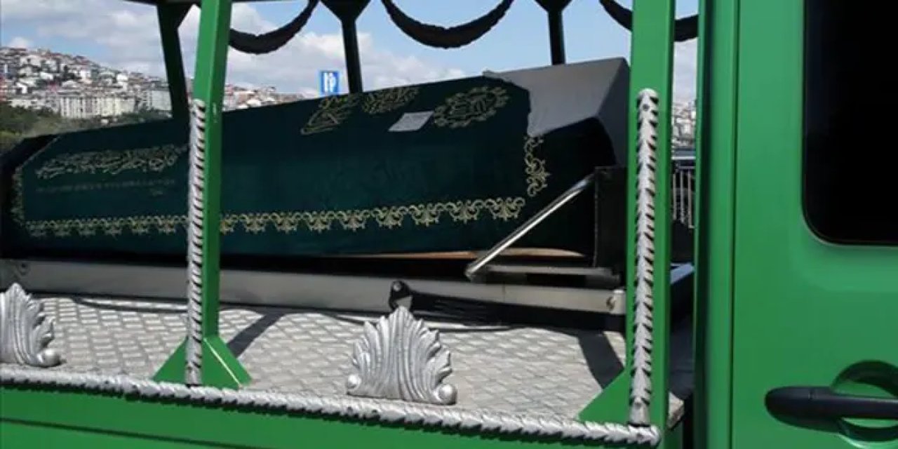 Kilis'te eşi ve çocuklarını öldürüp intihar etmişti! Cenazeler defnedildi