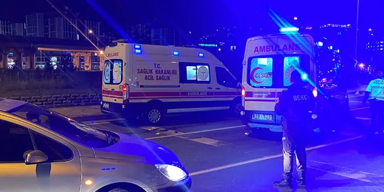 Rize'de karşıya geçmek isteyen kadınlara otomobil çarptı!