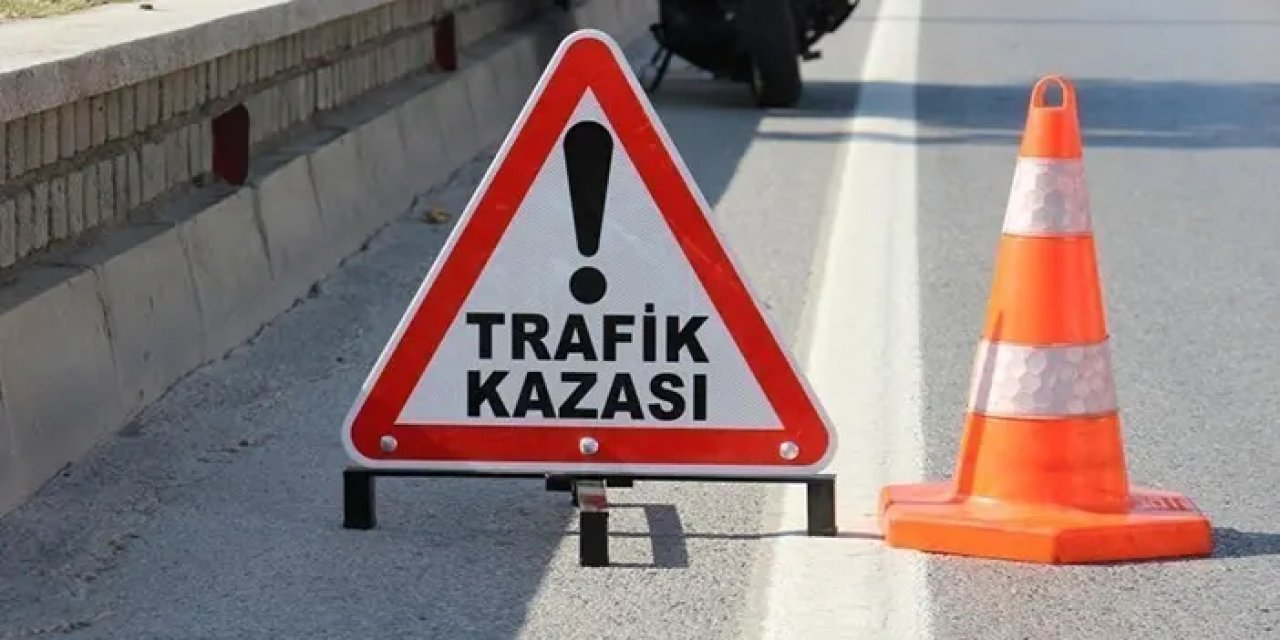 Tokat'ta otomobil park halindeki tıra çarptı! 1 kişi hayatını kaybetti