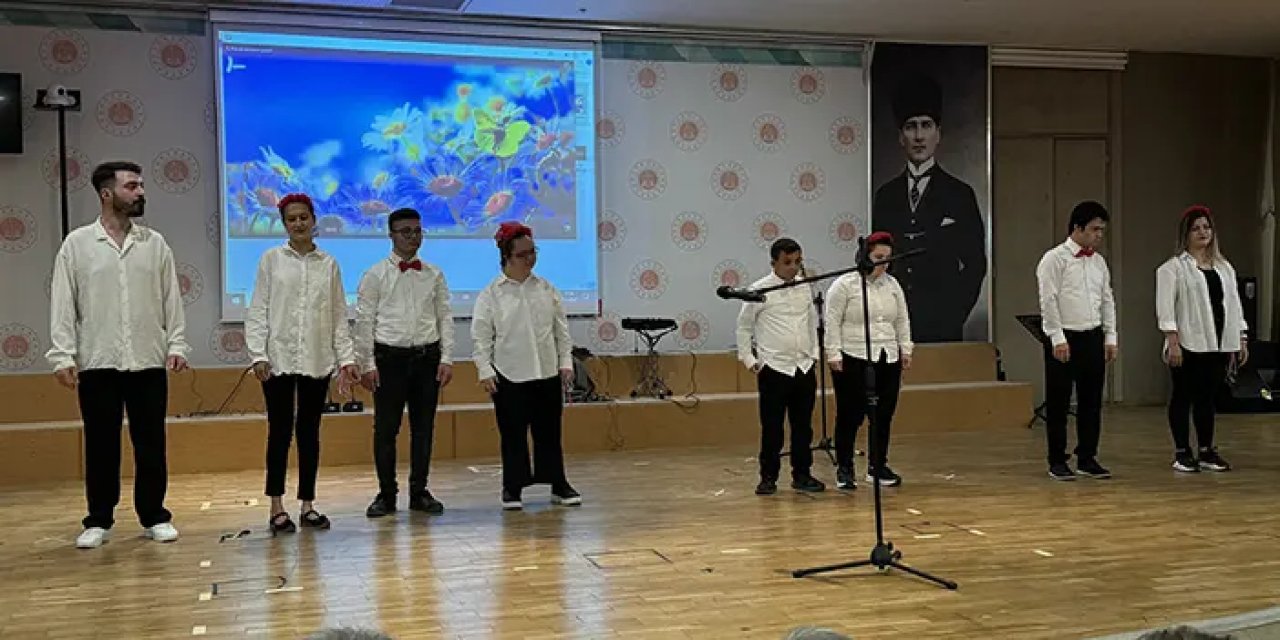 Samsun'da engelli çocuklar, hakim, savcı ve adliye personeli ile bir araya geldi