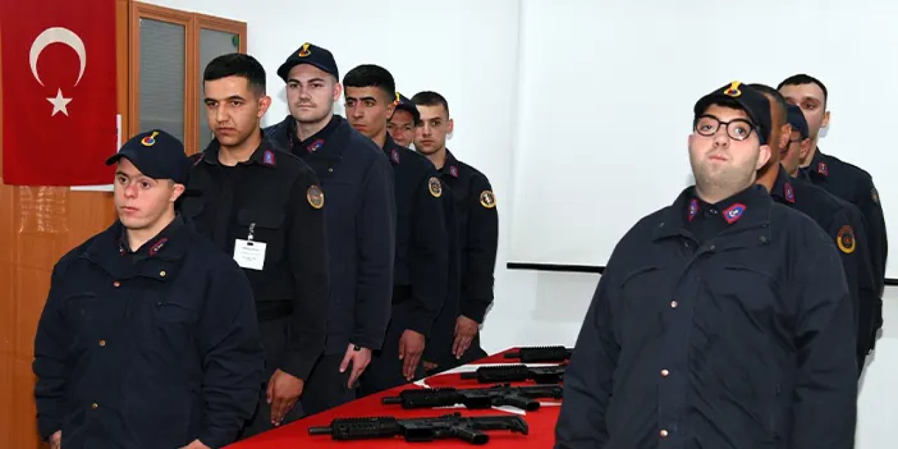 Gümüşhane'de bir günlüğüne asker oldular