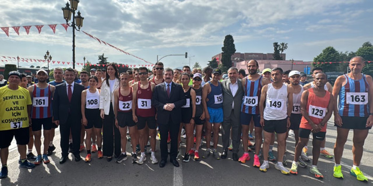 Samsun'da 19 Mayıs'ın 105. yılına özel 19 Mayıs Yarı Maratonu