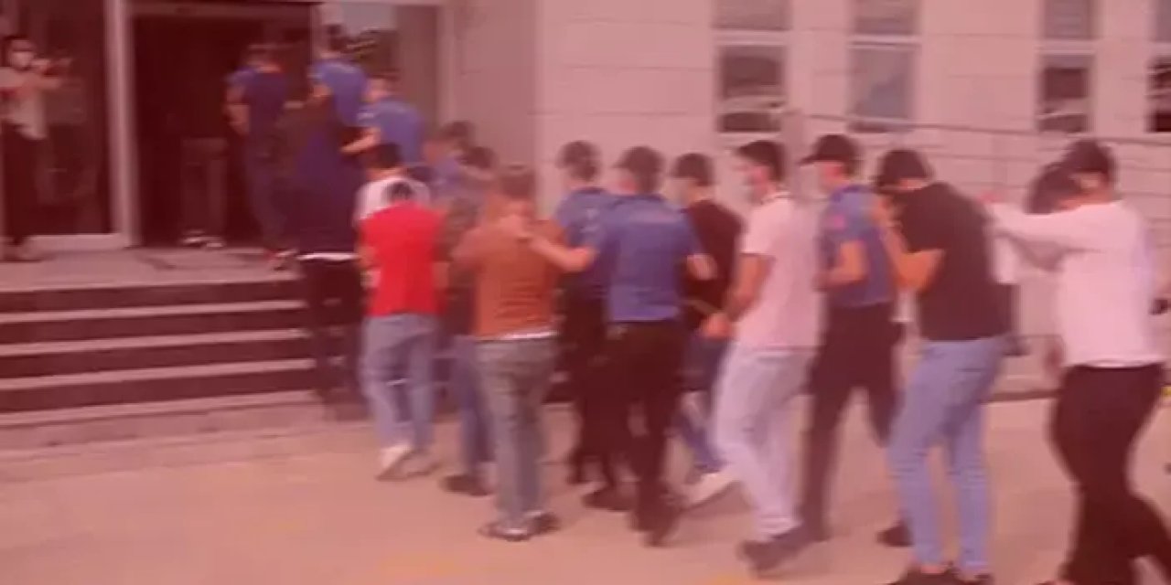 İstanbul'da 1 Mayıs'ta polis ekiplerine saldırmışlardı! 27 kişiye gözaltı