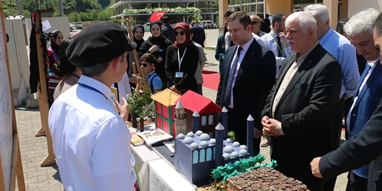 Trabzon'da TÜBİTAK Bilim Fuarı düzenlendi