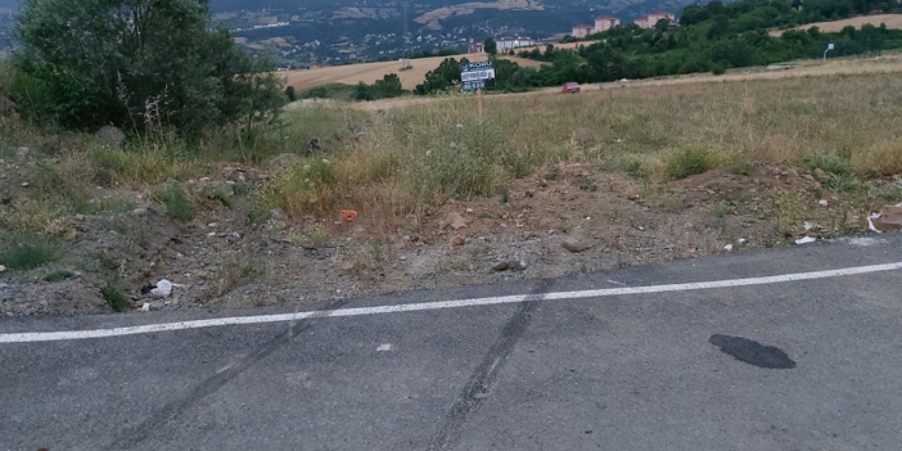 Samsun'da alkollü sürücü aracıyla tarlaya girdi! 1 yaralı