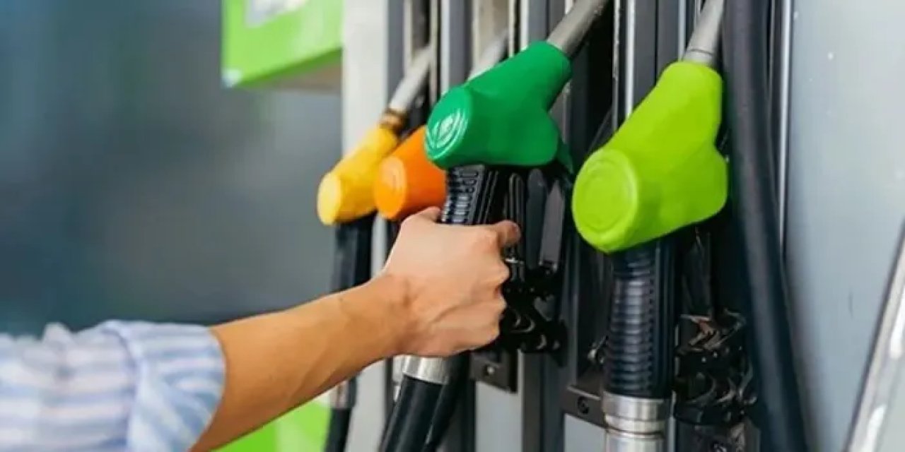 Araç sahiplerinin keyfi yine kaçacak! Akaryakıta bu gece yarısı çifte zam geliyor