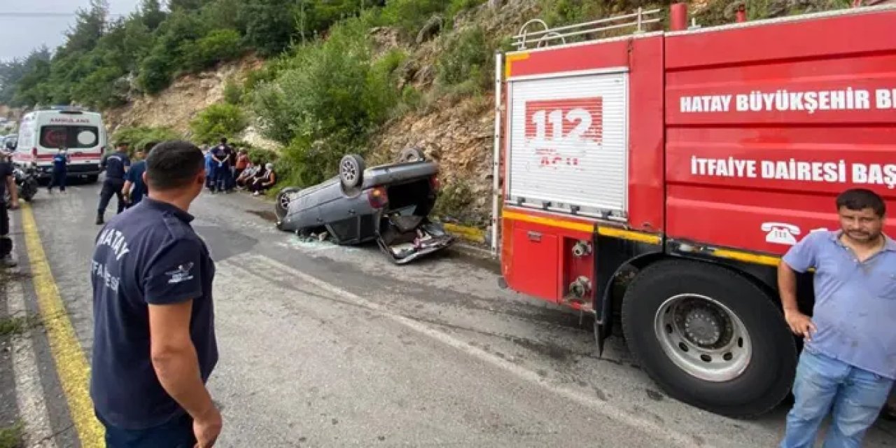 Hatay’da otomobil takla attı