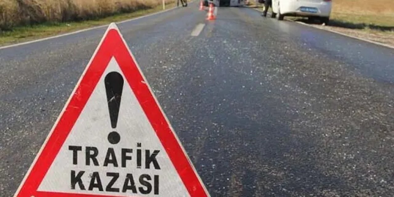 Giresun'da otomobil anne ile oğluna çaptı