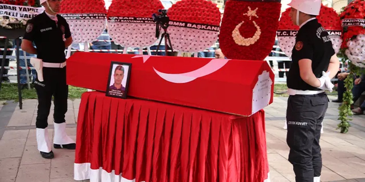 Kocaeli'de şehit olan polis Ordu'da toprağa verildi