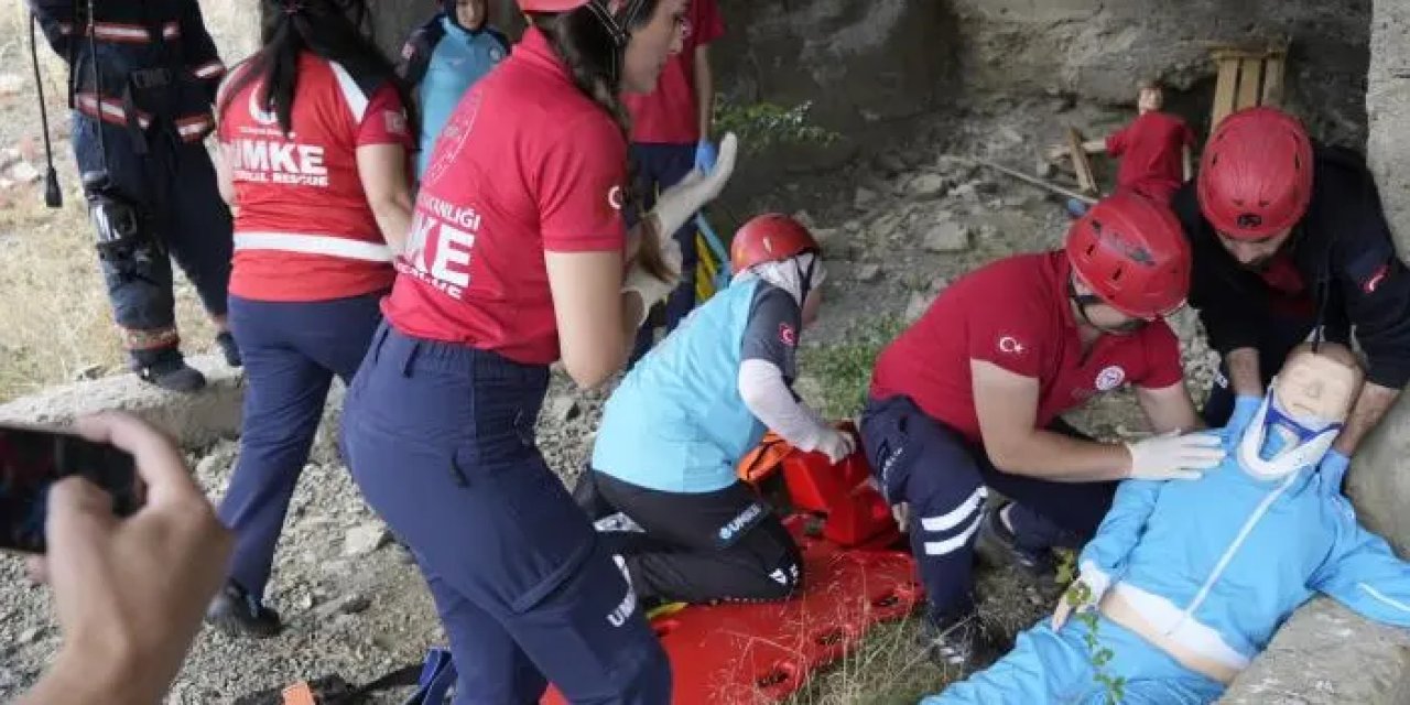 Gümüşhane’de deprem tatbikatı