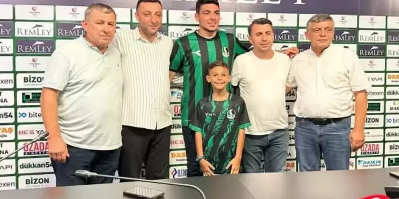 Trabzonspor'un eski yıldızı 1. Lig ekibine imza attı