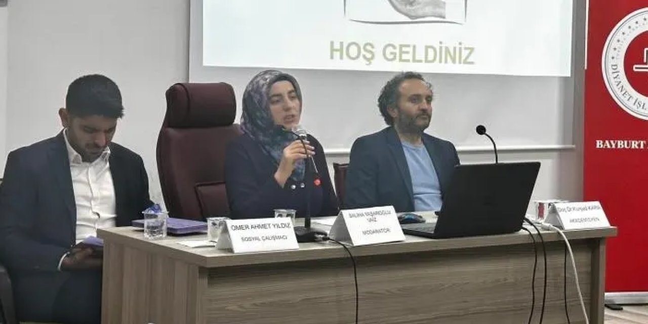 Bayburt’ta ‘Bir Yetime Aile Olmak’ konulu panel