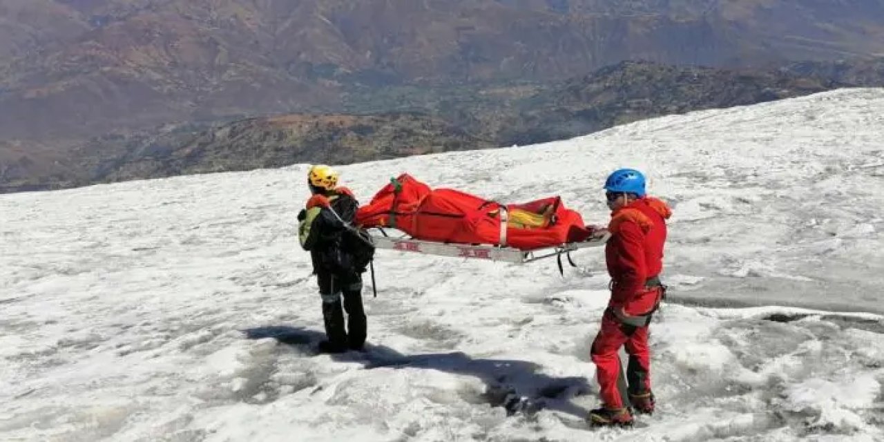 22 yıl önce kaybolan dağcının mumyası ortaya çıktı