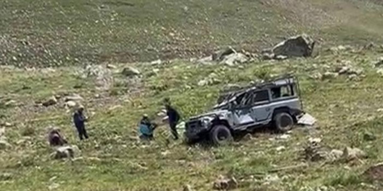 Giresun'da cip şarampole yuvarlandı! 4 yaralı