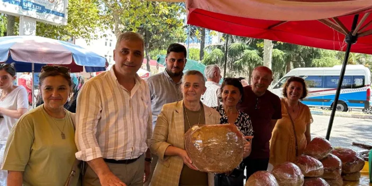 CHP Trabzon Heyeti Semt Pazarında Esnaf ve Vatandaşın Sorunlarını Dinledi