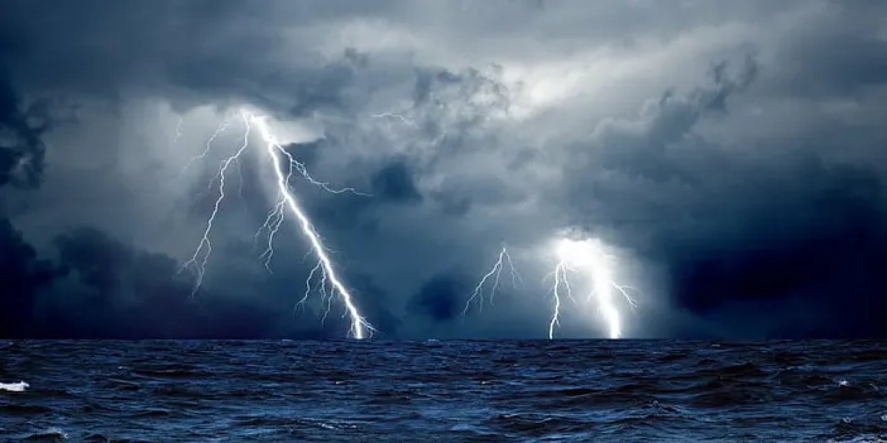 Rize Valiliği'nden önemli uyarı! Fırtına ve yüksek dalga...