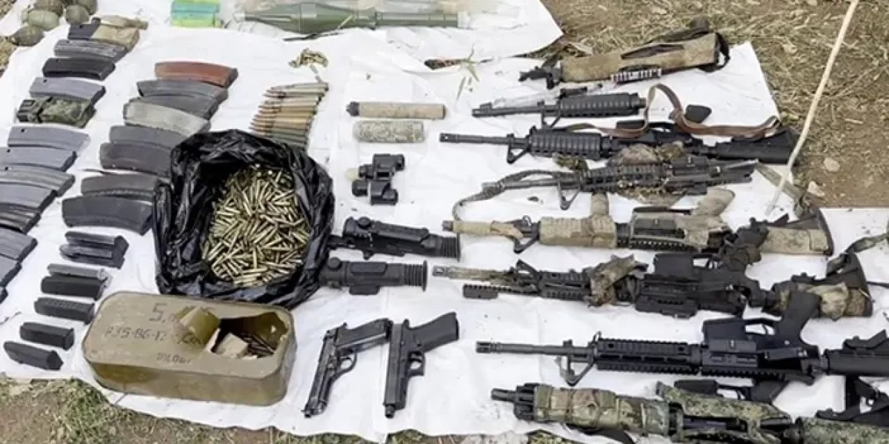 Pençe-Kilit Bölgesinde Teröristlere Ait Çok Sayıda Mühimmat Ele Geçirildi