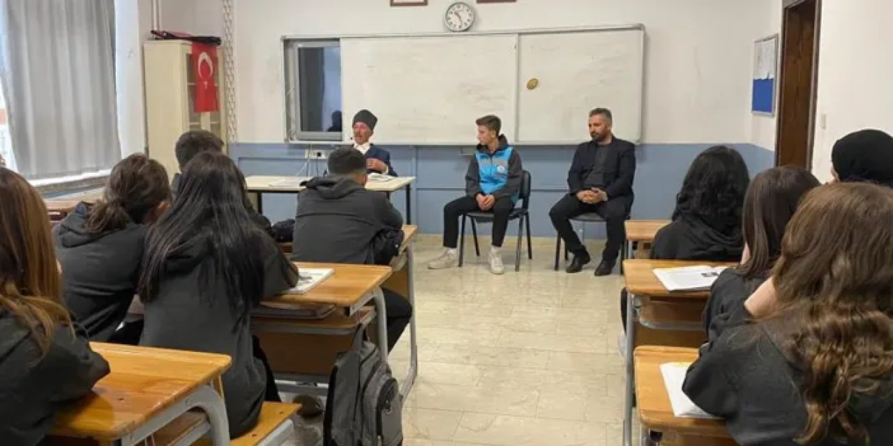 Bayburt’ta Kıbrıs Gazisi öğrencilerle bir araya geldi