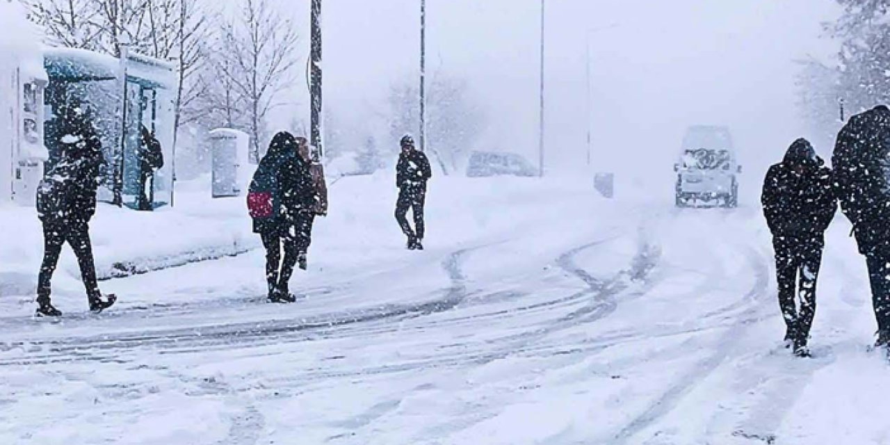 Rize ve Artvin'de eğitime ara verildi!