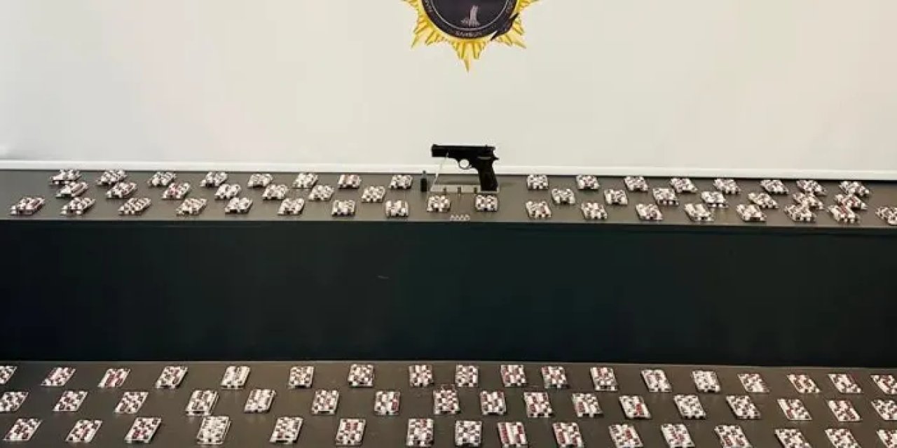 Samsun’da uyuşturucu operasyonu: Çok sayıda sentetik ecza ve silah ele geçirildi