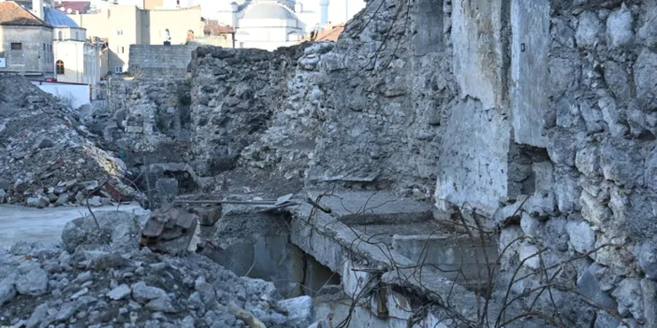 Trabzon’un tarihi dokuları korunarak turizme kazandırılacak!