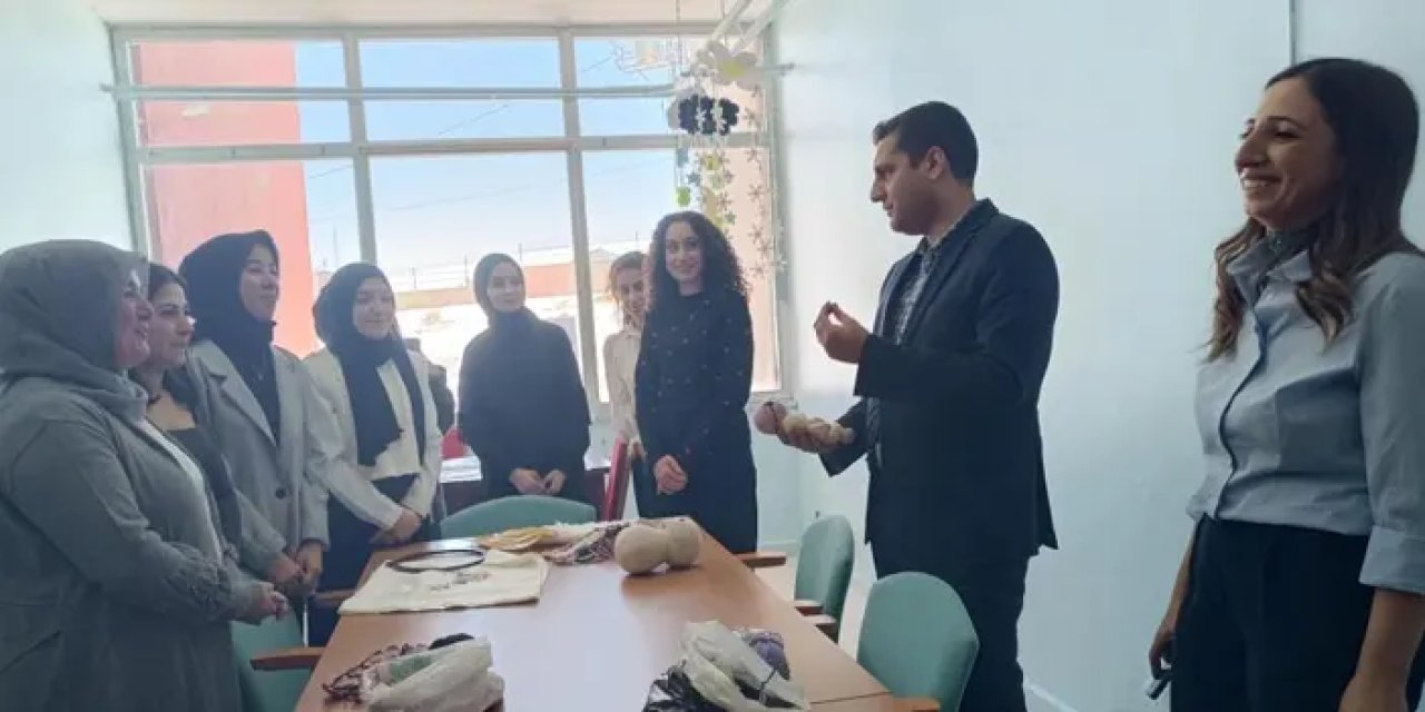 Bayburt Aydıntepe Kaymakamı el emeği ürünleri inceledi