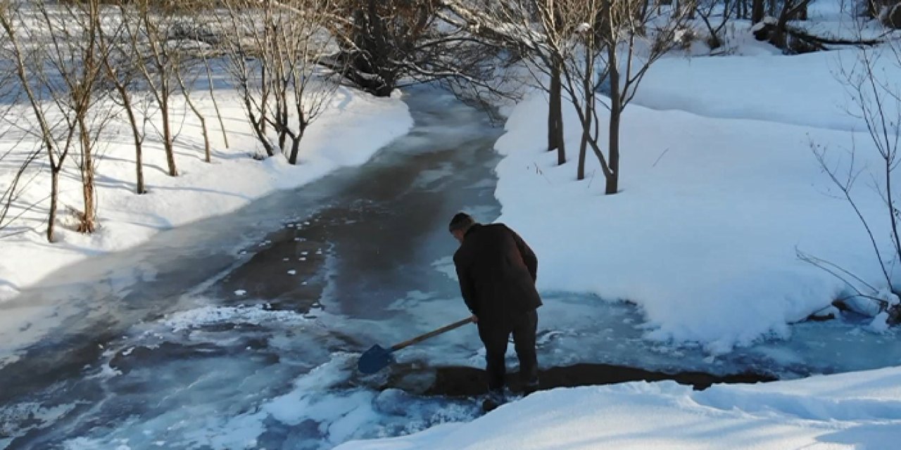 Karadeniz ili eksi 17 dereceyi gördü! Göletler buz tuttu, çeşme ve dereler dondu