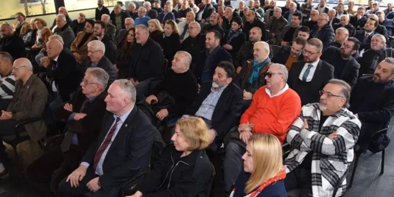 Samsun Çarşambalılar Derneği’nde Özdemir yeniden seçildi